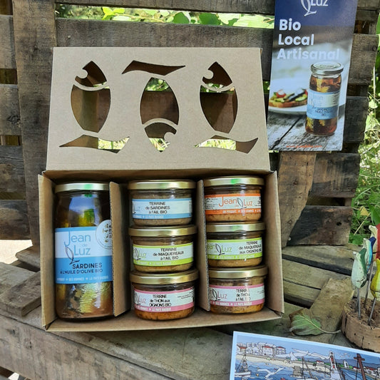 Fishing Box in Saint Jean