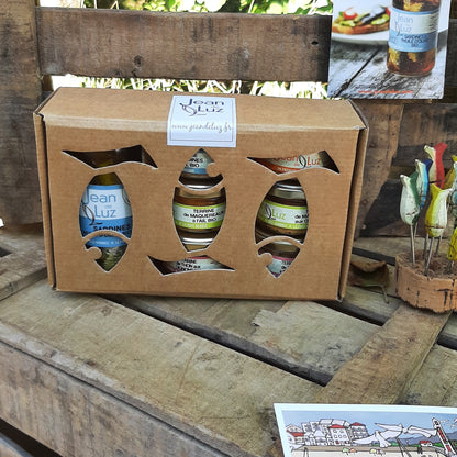 Fishing Box in Saint Jean